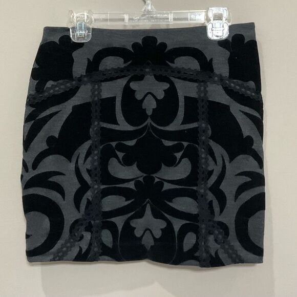 Free People Damask Mini Skirt Going For Baroque Velvet Sz XS Grey Black - Picture 3 of 6